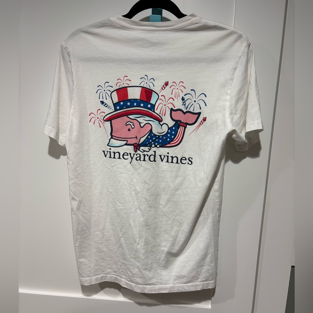 Vineyard Vines Patriotic Whale T-Shirt XS Uncle Sam Fireworks